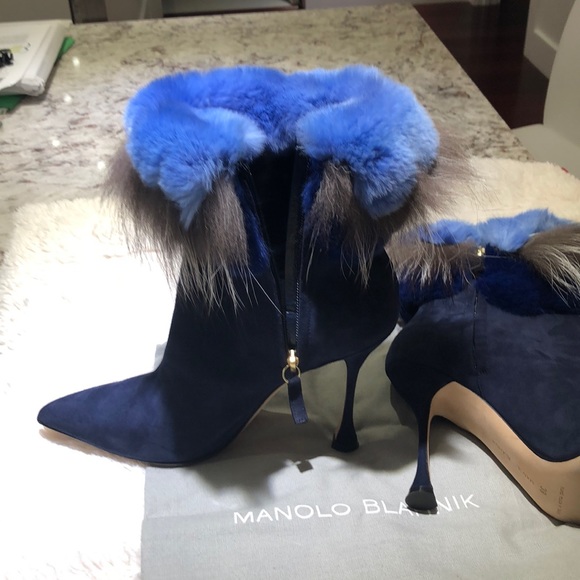 Manolo Blahnik Mink and Fox Fur ankle booties - Picture 5 of 8